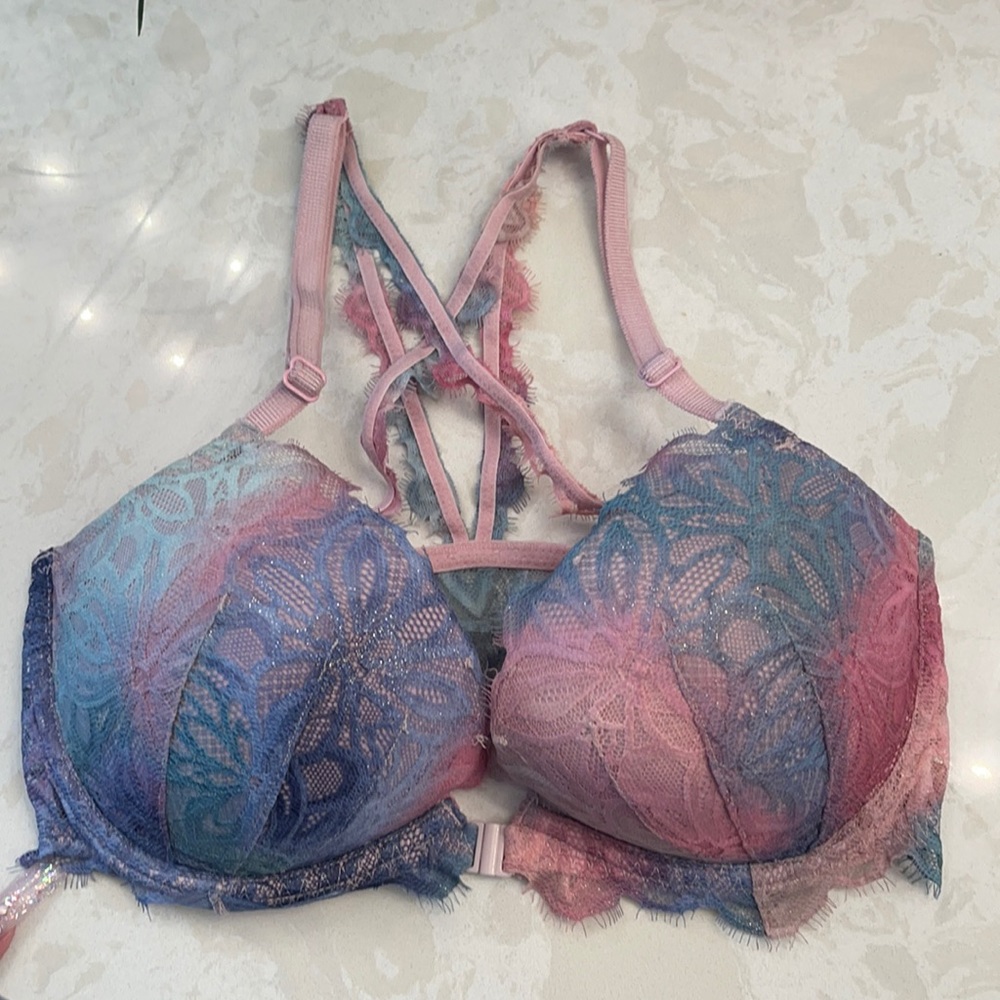 32DD Pink
